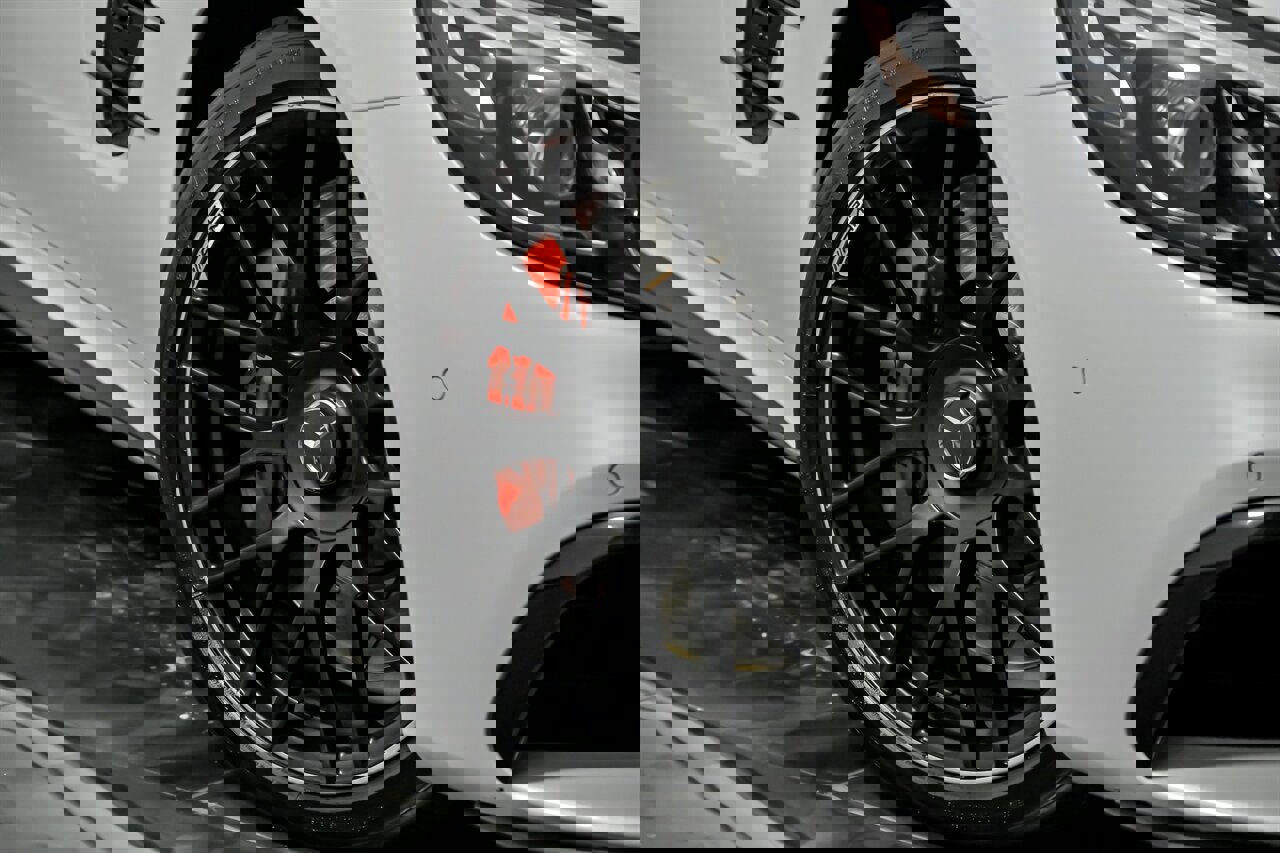 Used 2018 Mercedes-Benz SL 63 AMG image 4