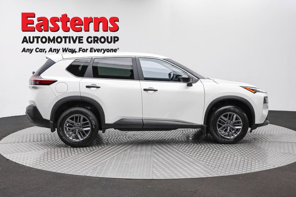 Used 2023 Nissan Rogue S AWD/4WD image 4