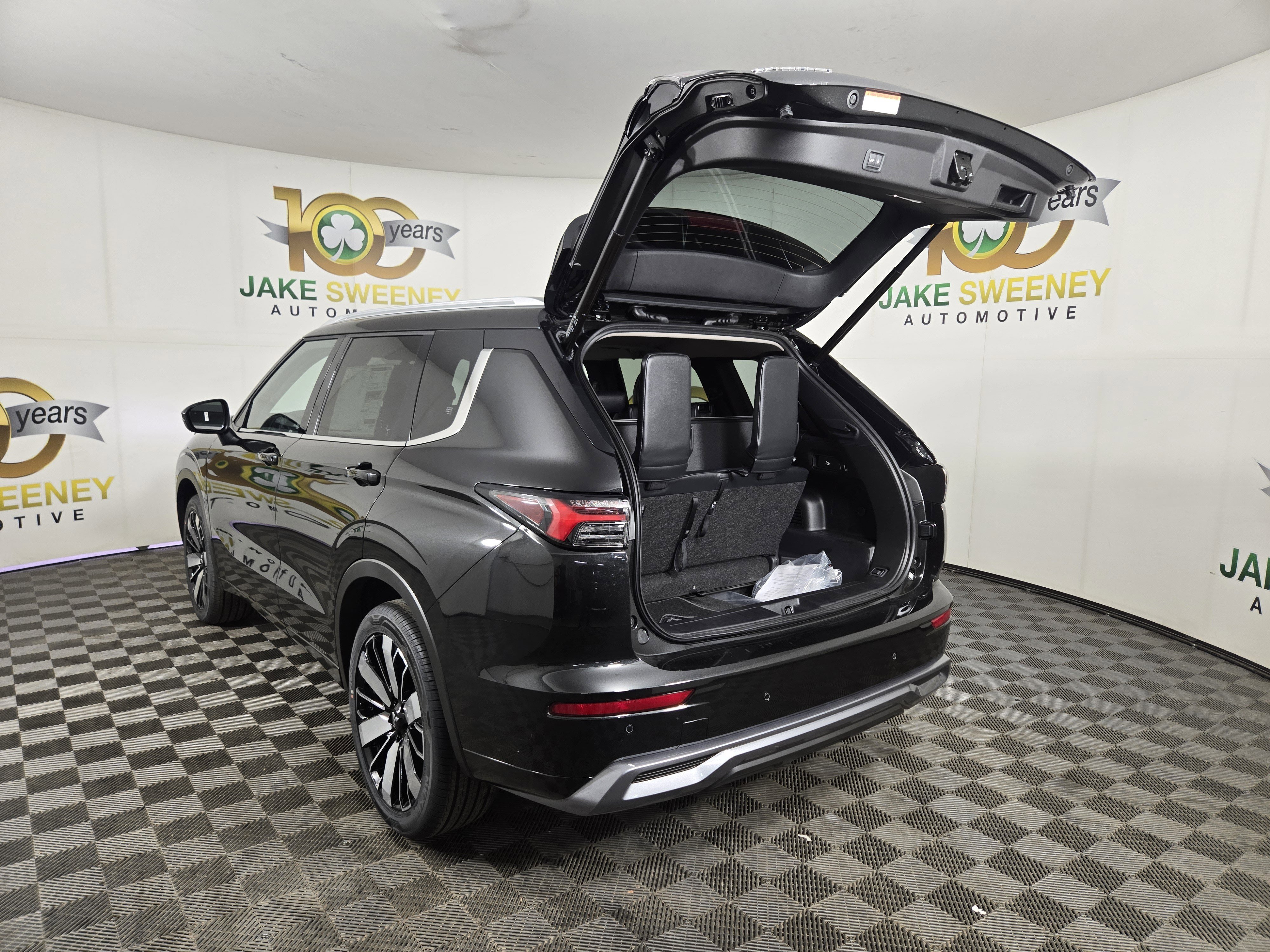 New 2026 Mitsubishi Outlander SEL image 32