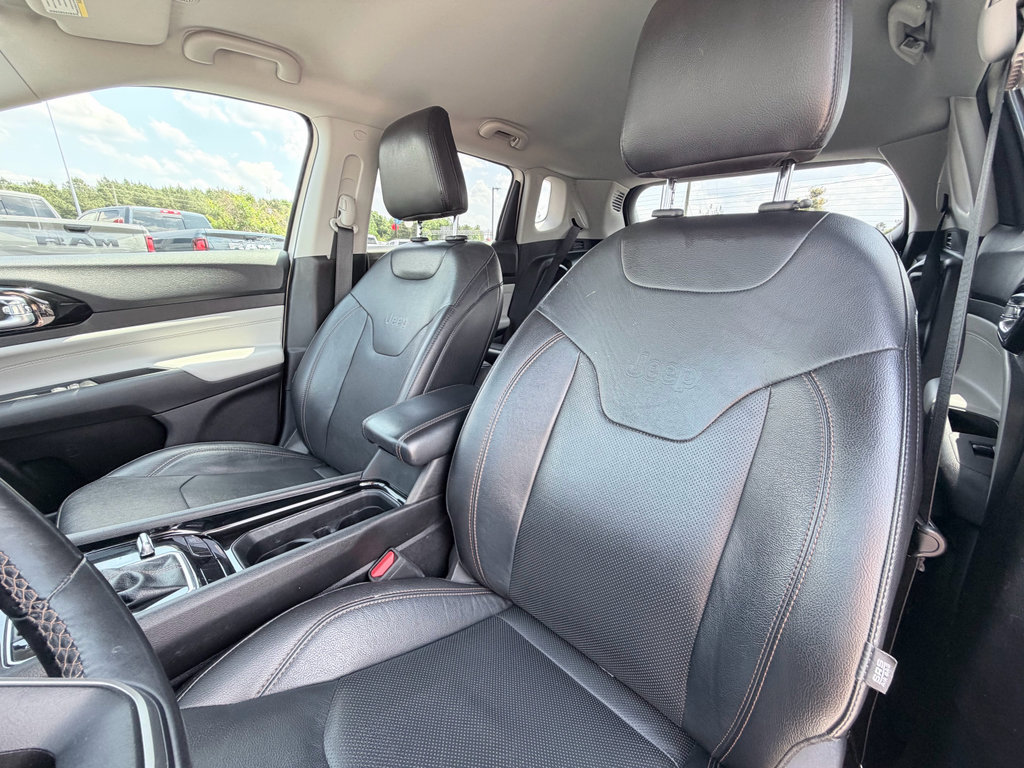 Used 2022 Jeep Compass Limited AWD/4WD image 21