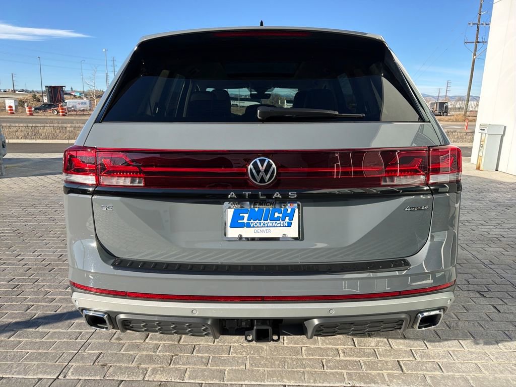 Certified 2025 Volkswagen Atlas Peak Edition SE image 6