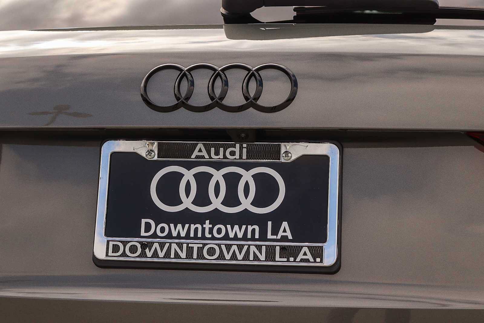 Used 2025 Audi Q3 2.0T Premium w/ Convenience Package AWD/4WD image 11