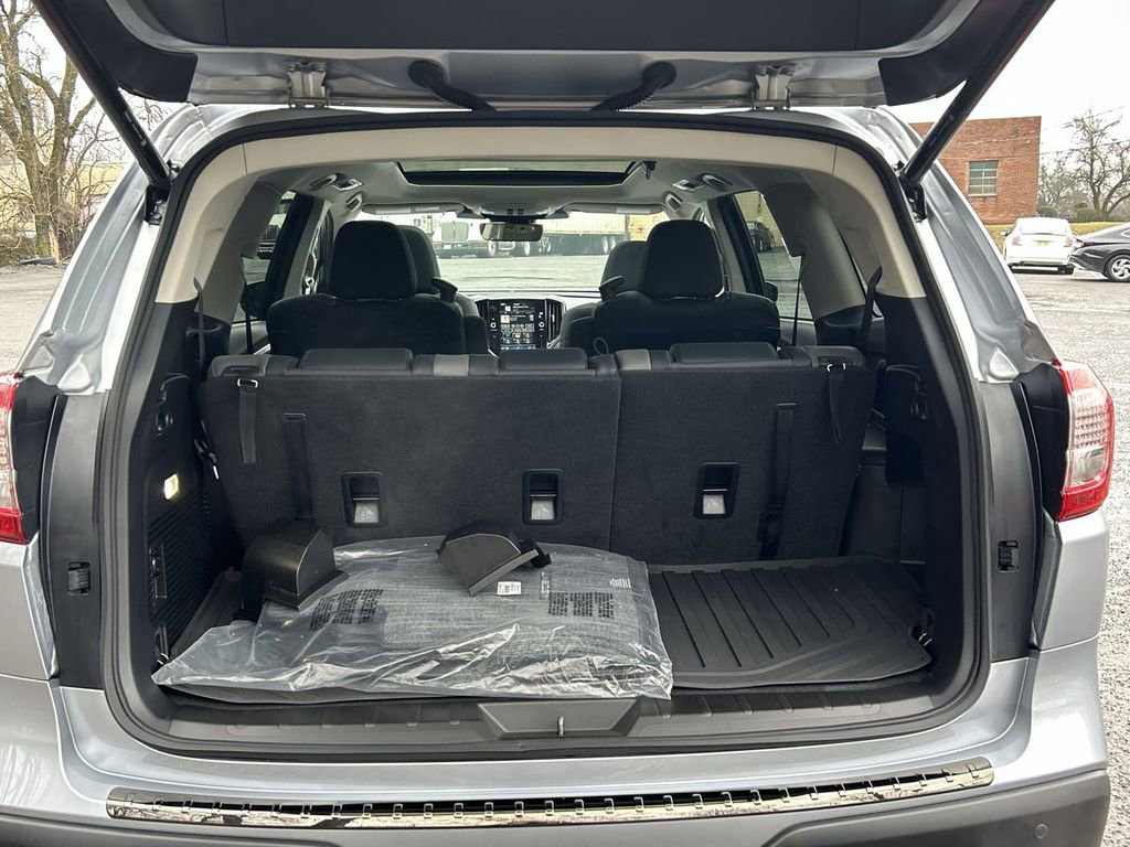 Certified 2025 Subaru Ascent Onyx Edition w/ Onyx Package image 28