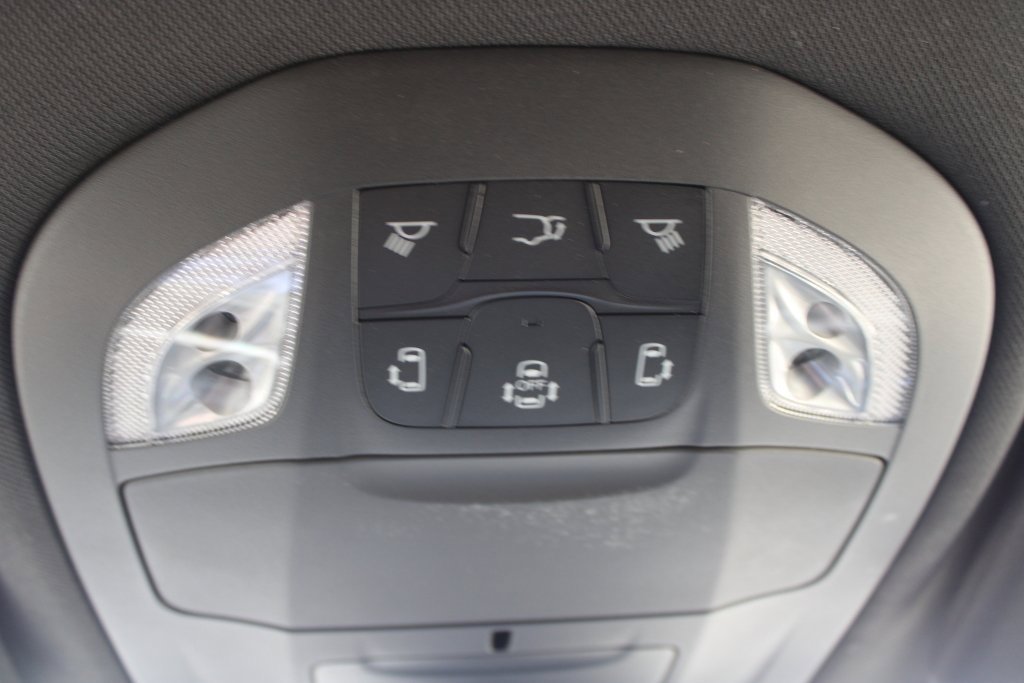 New 2026 Chrysler Pacifica Select w/ S Appearance Package image 21