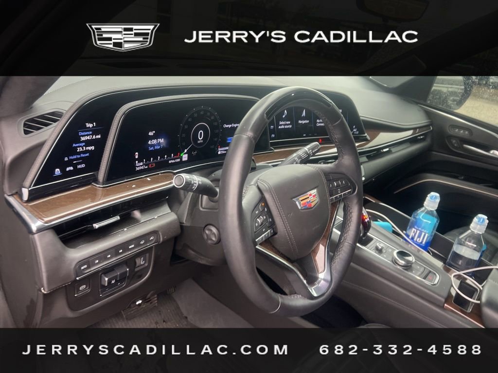 Used 2023 Cadillac Escalade Sport Platinum w/ LPO, ONYX Package image 8