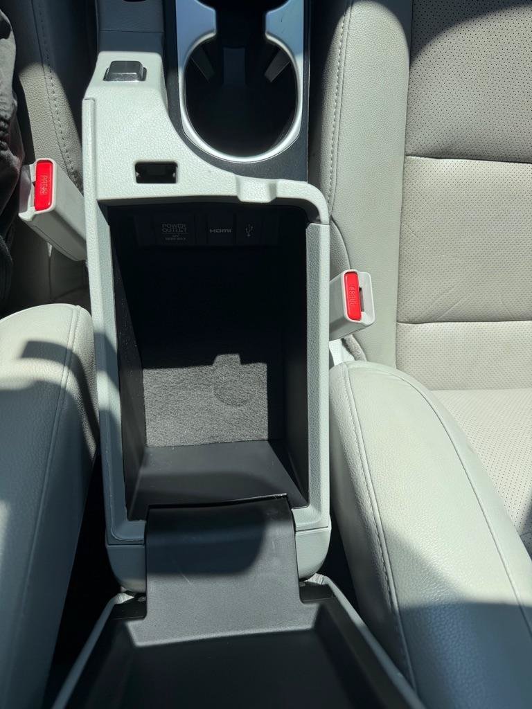 Used 2018 Acura ILX FWD image 17