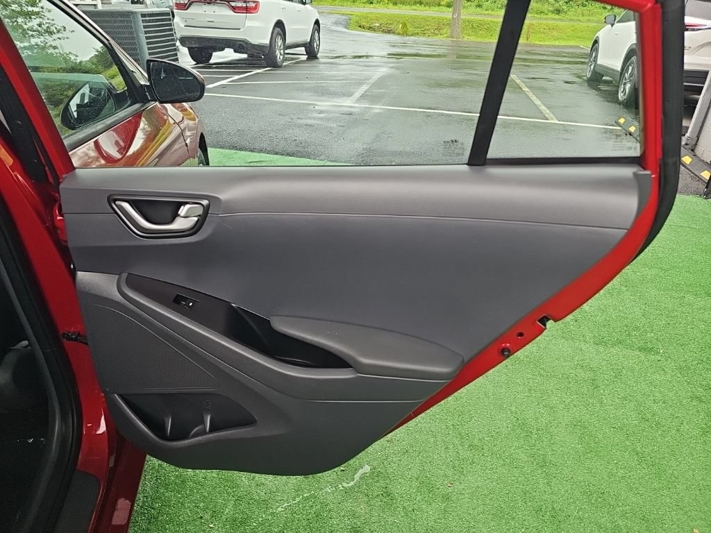 Used 2019 Hyundai Ioniq Blue FWD image 38