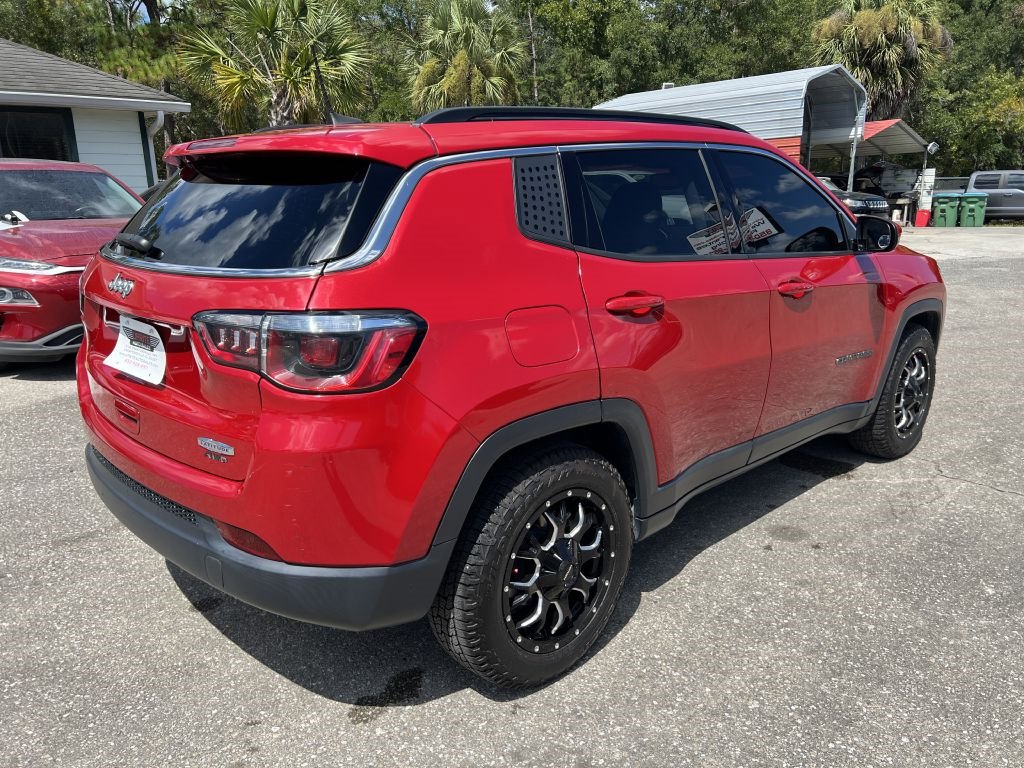 Used 2019 Jeep Compass Latitude w/ Popular Equipment Group image 5