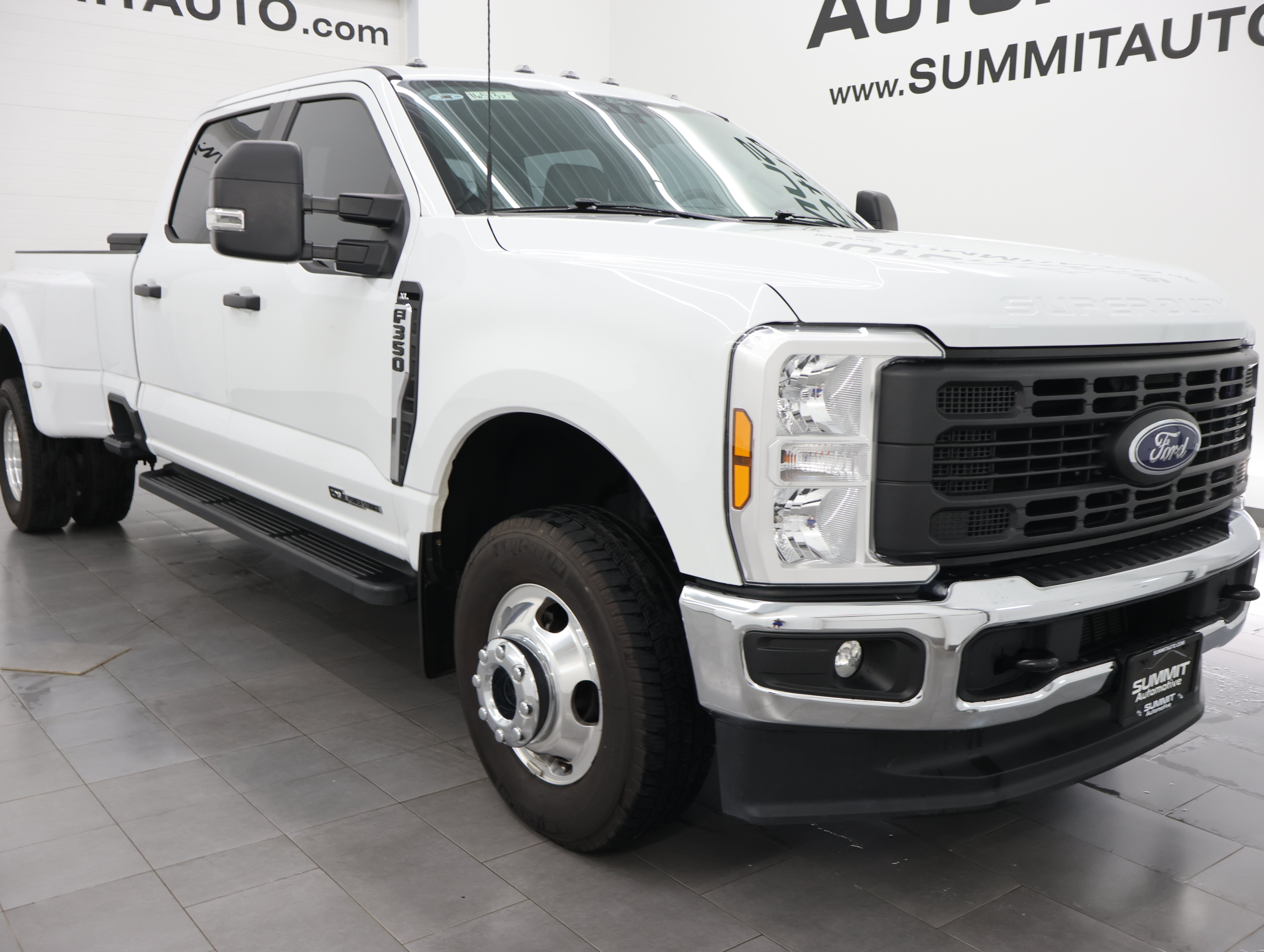 Used 2025 Ford F350 XL w/ XL Driver Assist Package AWD/4WD image 2