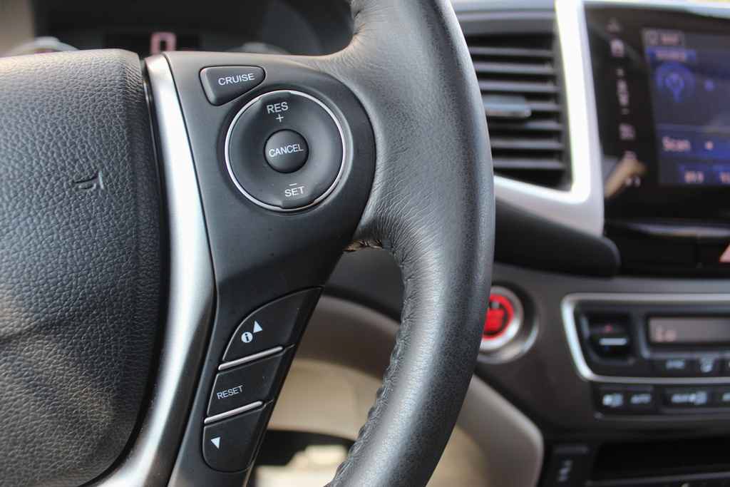 Used 2017 Honda Pilot EX-L image 17