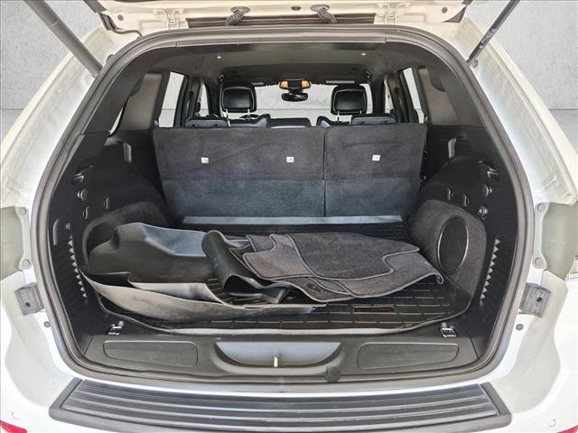 Used 2019 Jeep Grand Cherokee Laredo w/ Laredo X Package RWD image 6