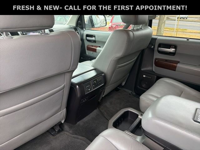Used 2014 Toyota Sequoia Platinum image 35