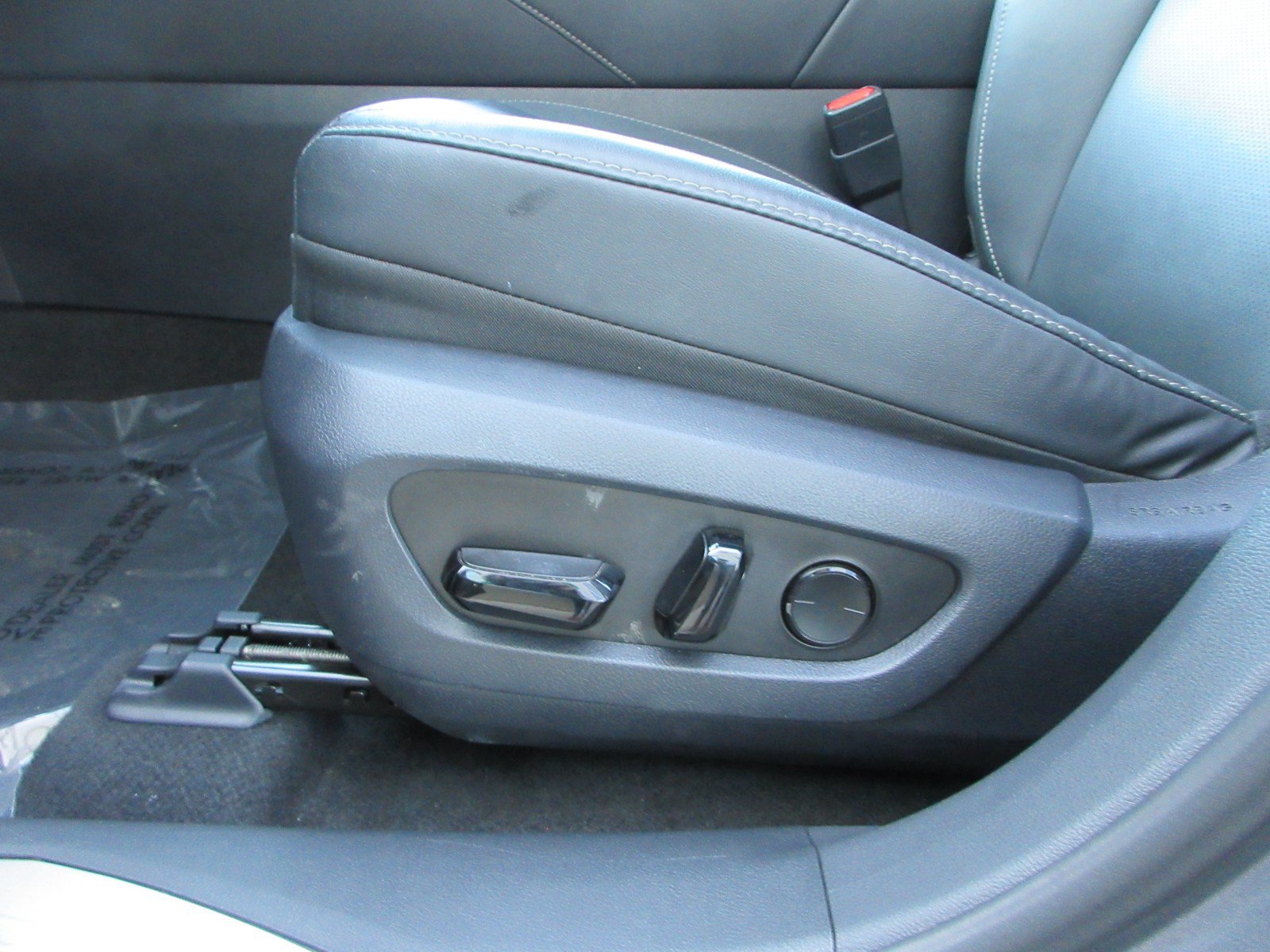 Used 2024 Lexus RX 350h w/ Accessory Package (Z1) AWD/4WD image 29
