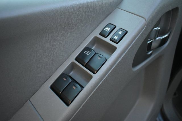 Used 2020 Nissan Frontier SV image 15