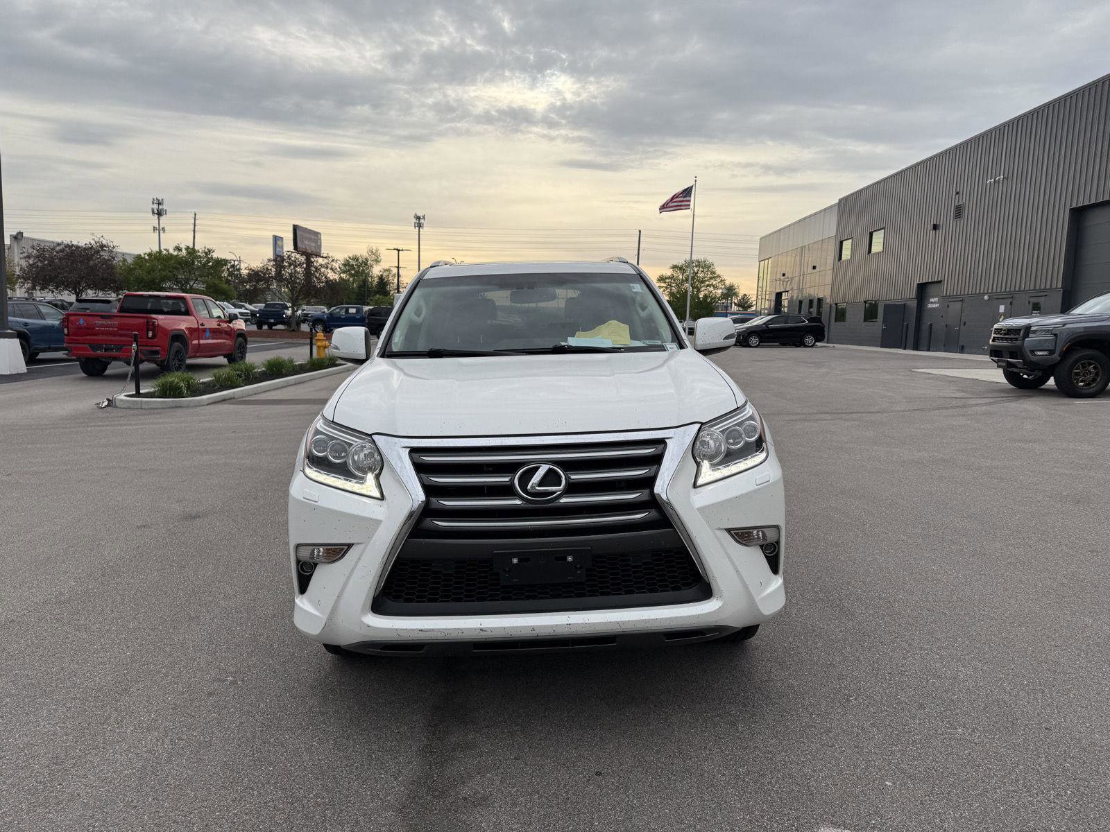 Used 2017 Lexus GX 460 AWD/4WD image 8