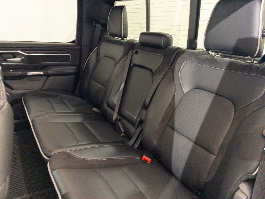 Used 2025 RAM 1500 Laramie AWD/4WD image 11
