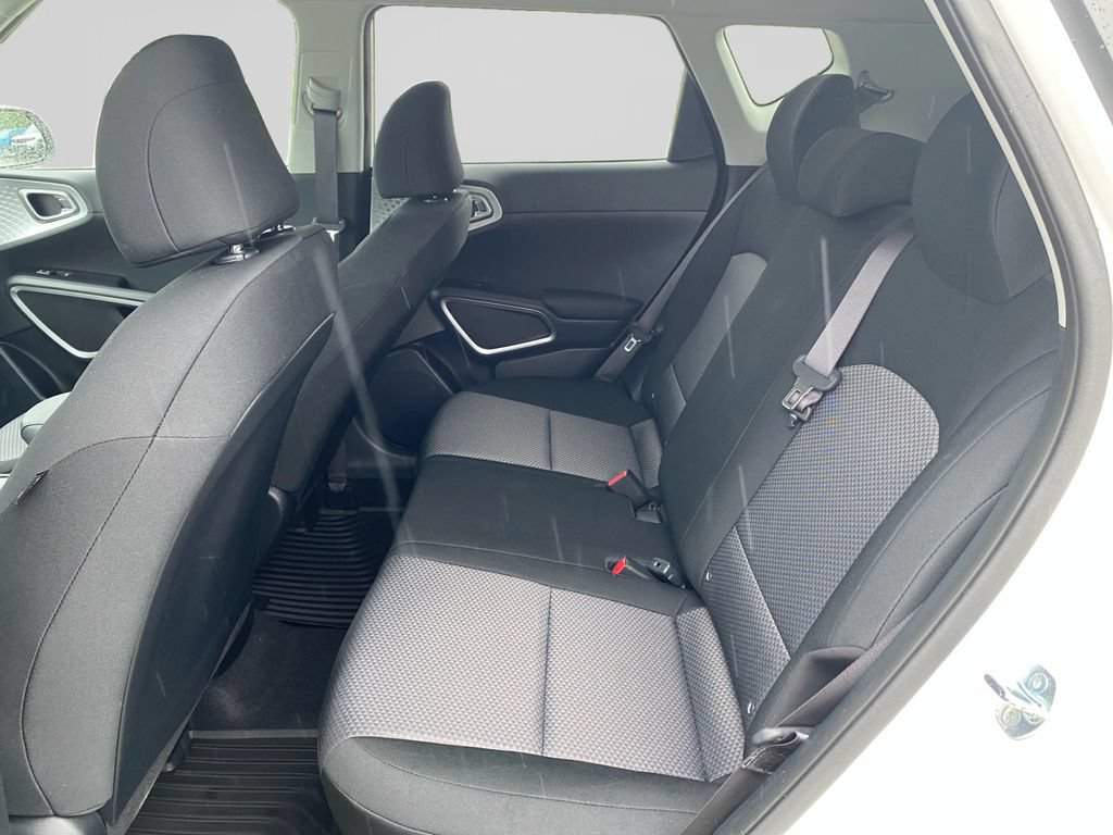 Certified 2024 Kia Soul LX FWD image 19