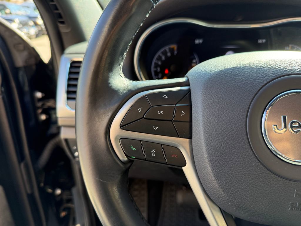 Used 2020 Jeep Grand Cherokee Laredo image 22