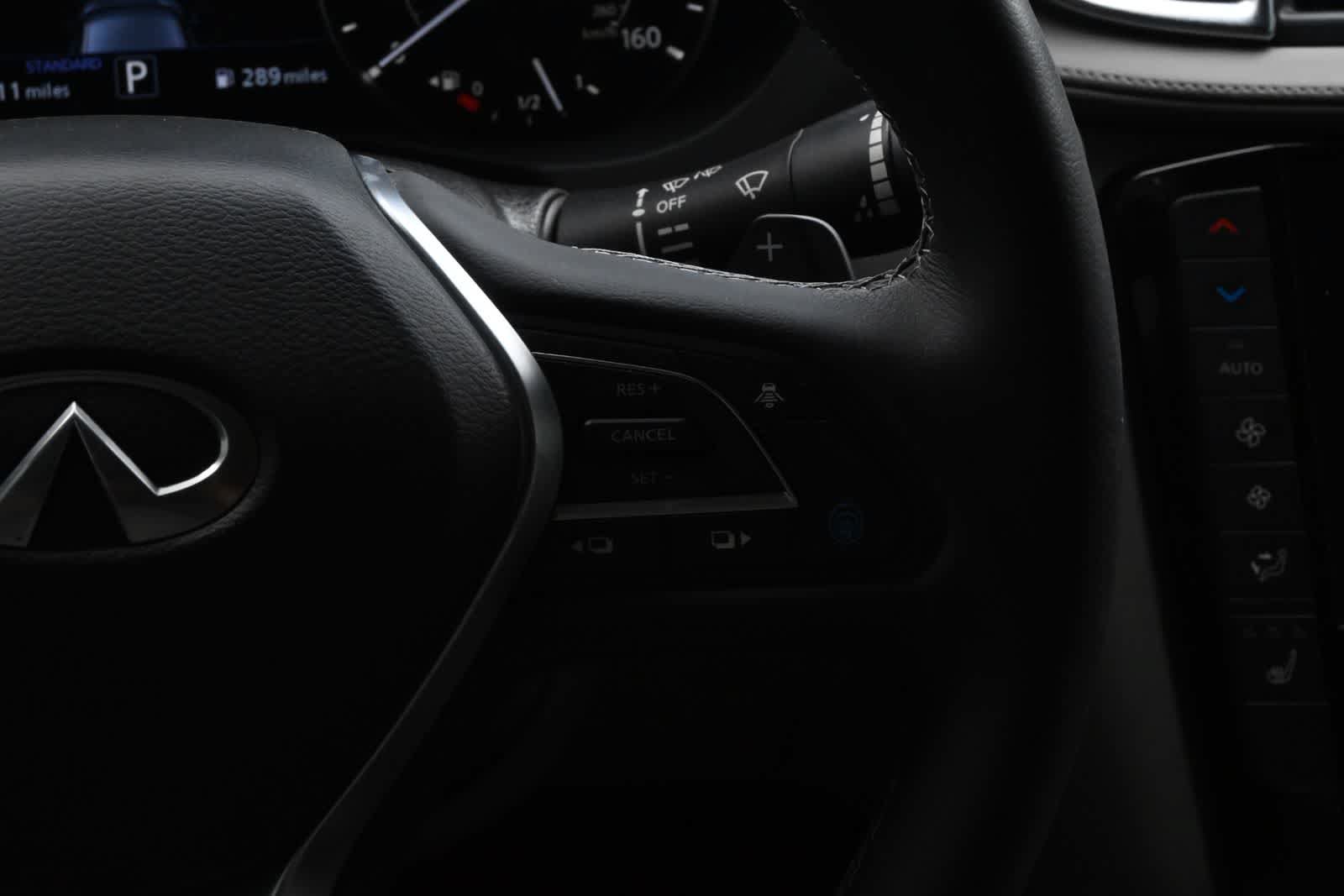 Used 2023 INFINITI QX50 Luxe FWD image 11