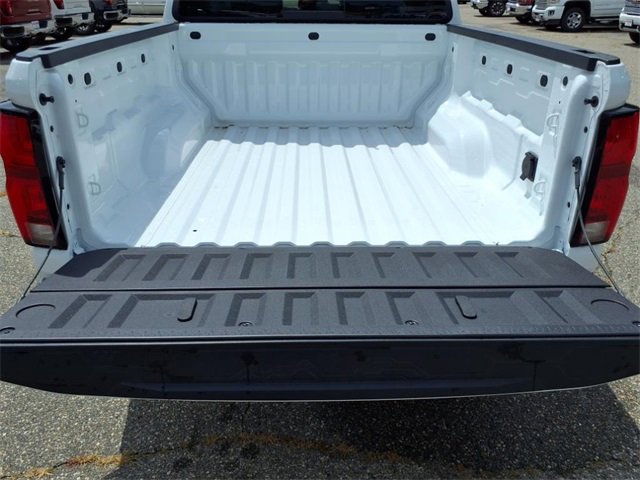 New 2025 Chevrolet Colorado LT w/ LT Convenience Package image 20