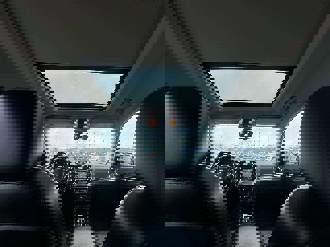 Used 2016 Chrysler 300 Limited w/ Driver Convenience Group image 22