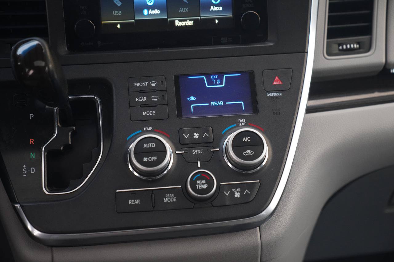 Used 2015 Toyota Sienna XLE w/ XLE Navigation Package AWD/4WD image 36