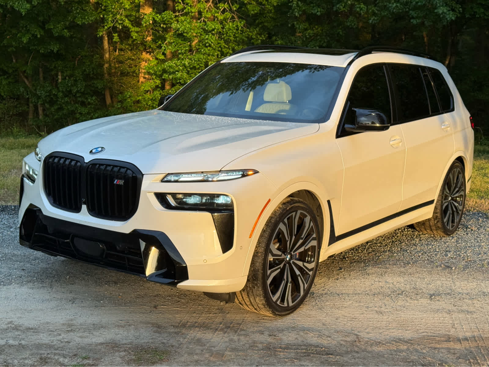 Used 2024 BMW X7 M60i w/ Executive Package AWD/4WD image 2