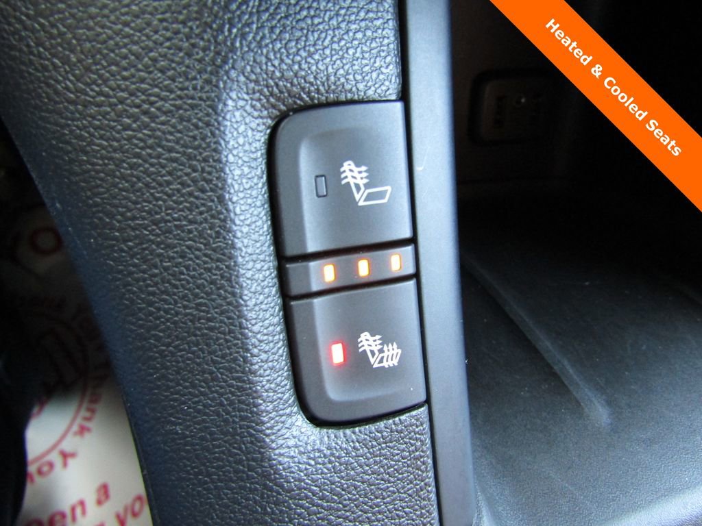 Used 2019 GMC Acadia SLT image 16