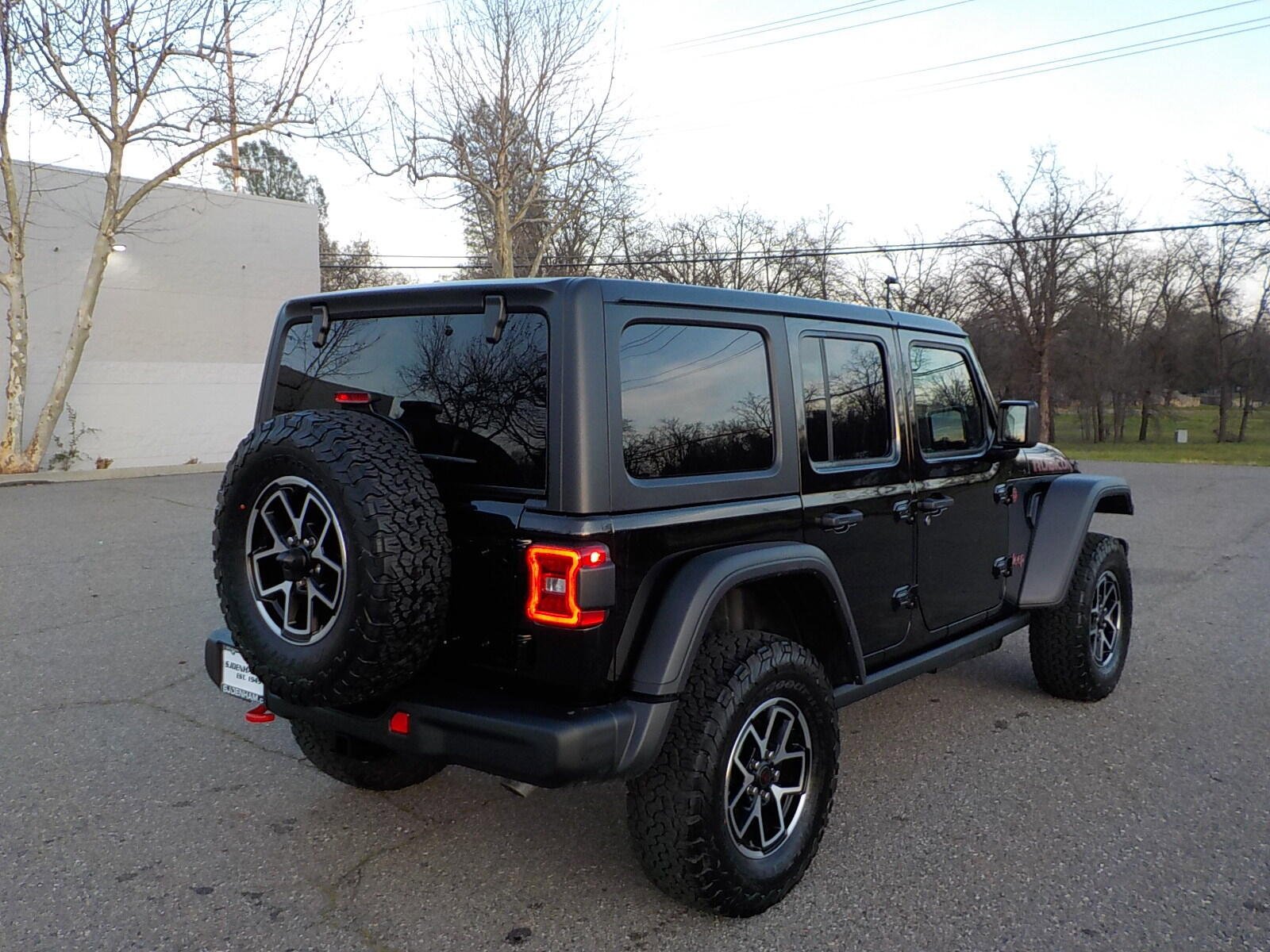 New 2026 Jeep Wrangler Unlimited Rubicon w/ Steel Bumper Group image 12