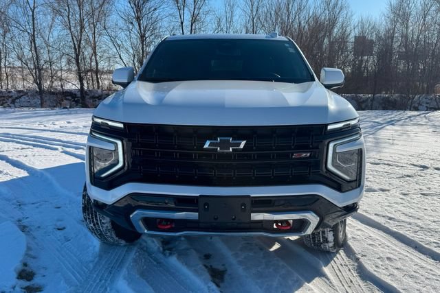 Used 2025 Chevrolet Suburban Z71 AWD/4WD image 8