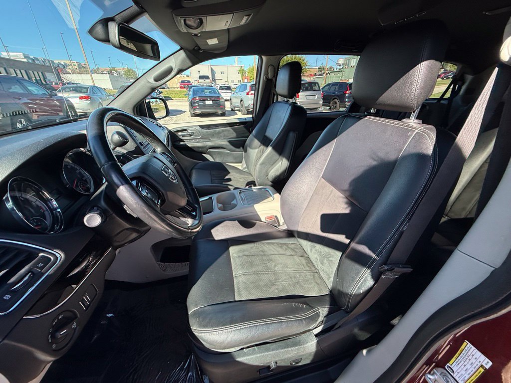 Used 2019 Dodge Grand Caravan SXT FWD image 8
