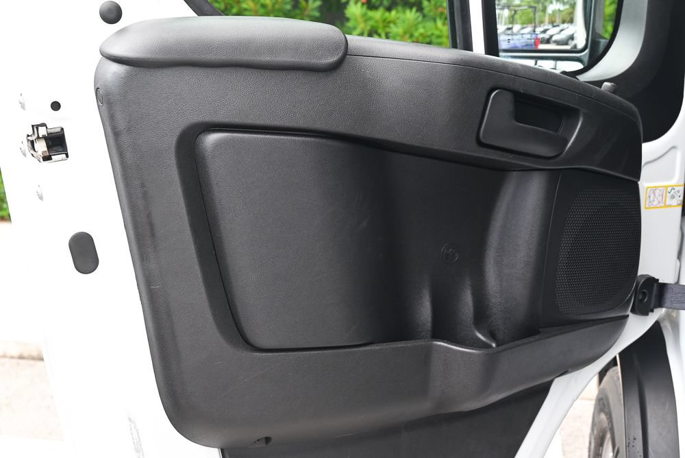Used 2024 RAM ProMaster 2500 w/ Convenience Group FWD image 11