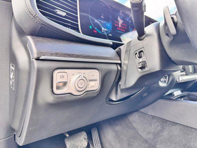 Used 2021 Mercedes-Benz GLS 450 4MATIC image 7