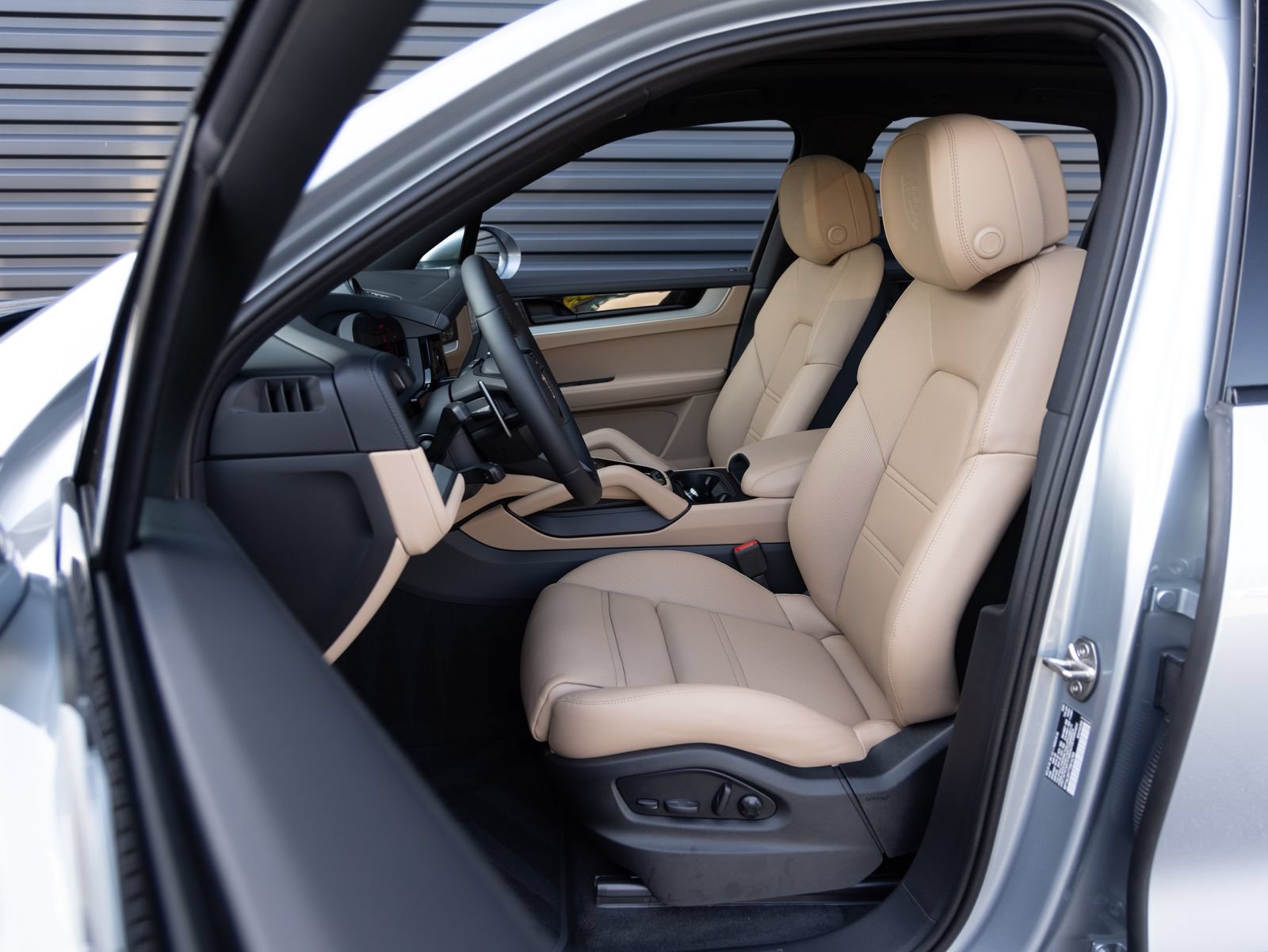 New 2026 Porsche Cayenne S AWD/4WD image 5