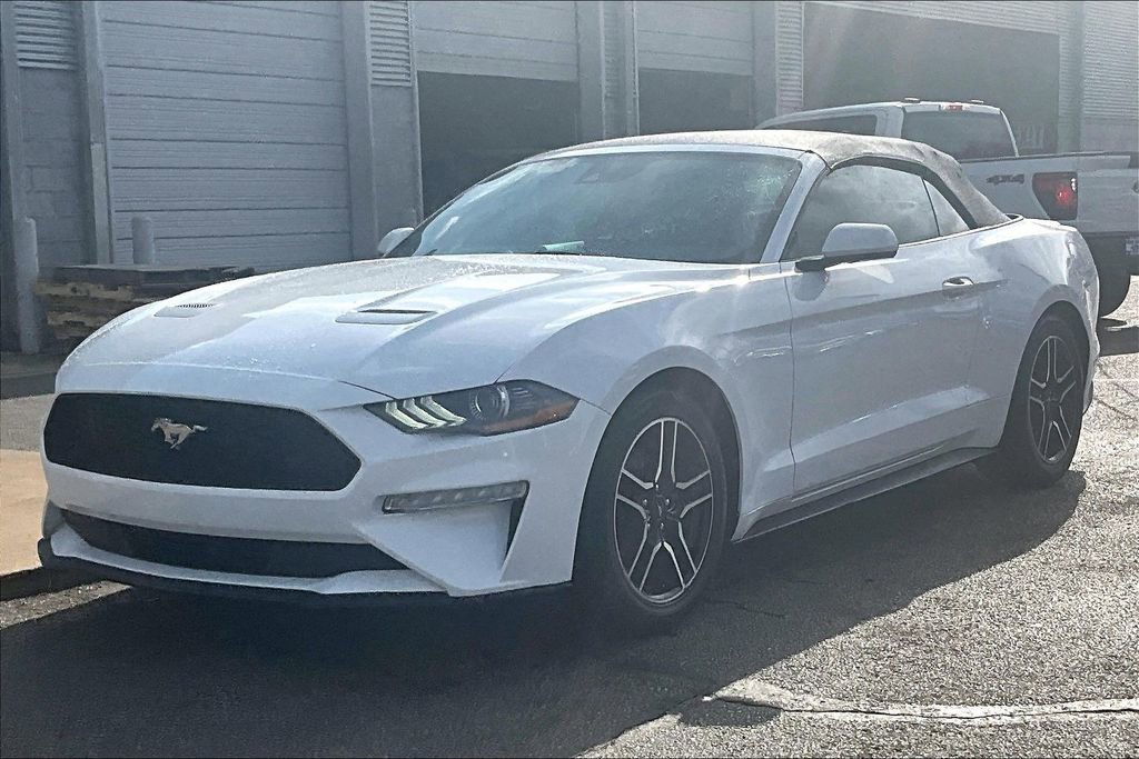 Used 2022 Ford Mustang Premium image 2
