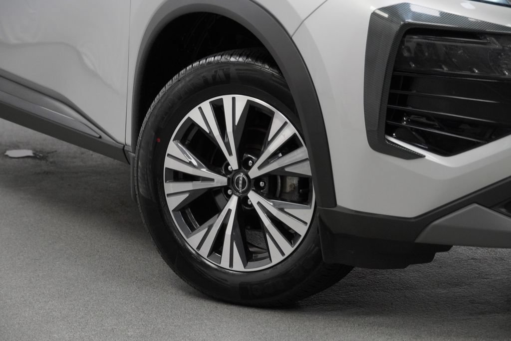Used 2023 Nissan Rogue SV w/ SV Premium B Package AWD/4WD image 8