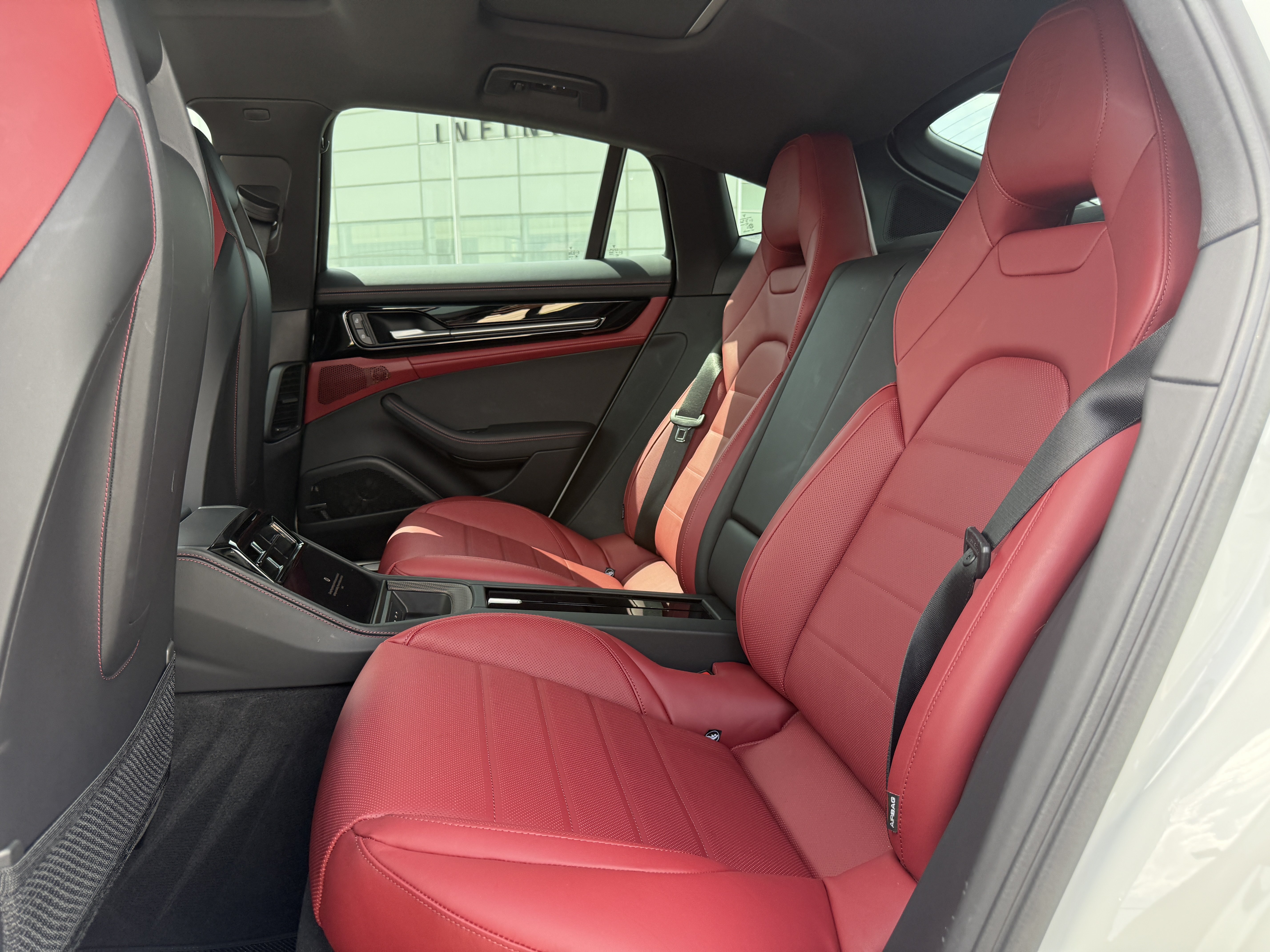 Used 2024 Porsche Panamera RWD image 14