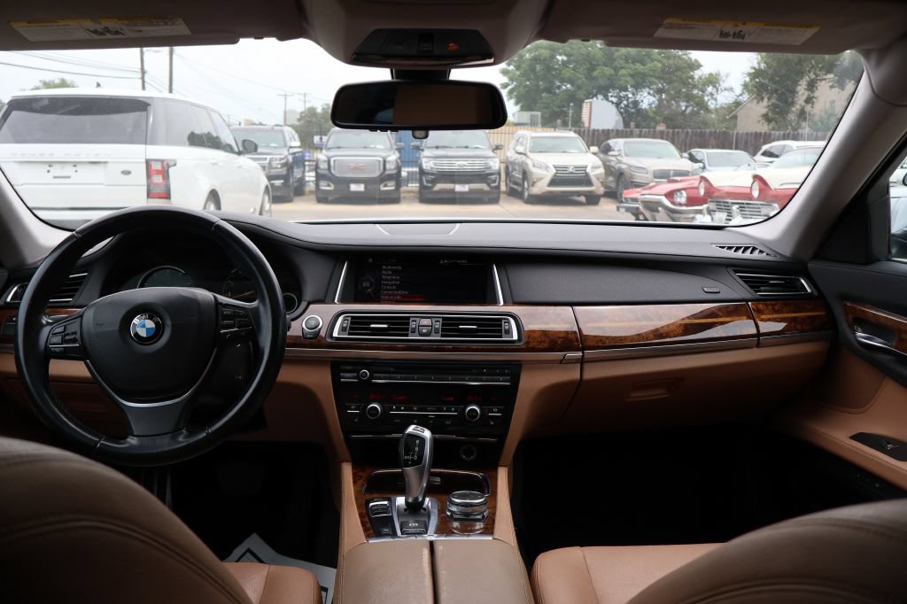 Used 2015 BMW 740i RWD image 18