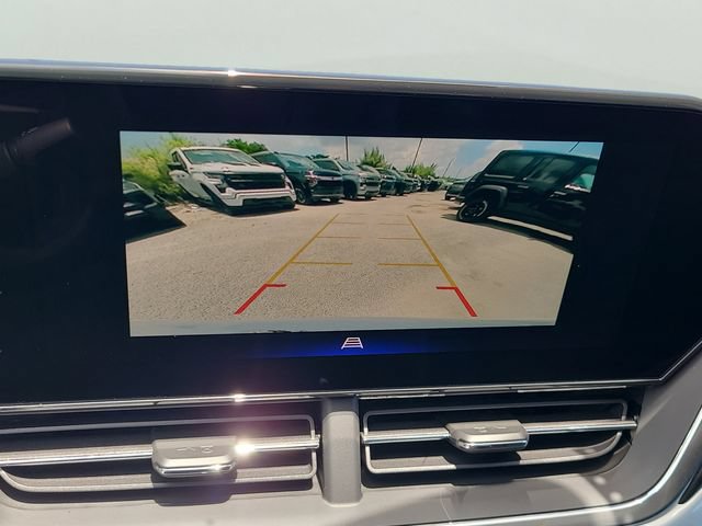 New 2026 Chevrolet Trax LT w/ Midnight Edition FWD image 28