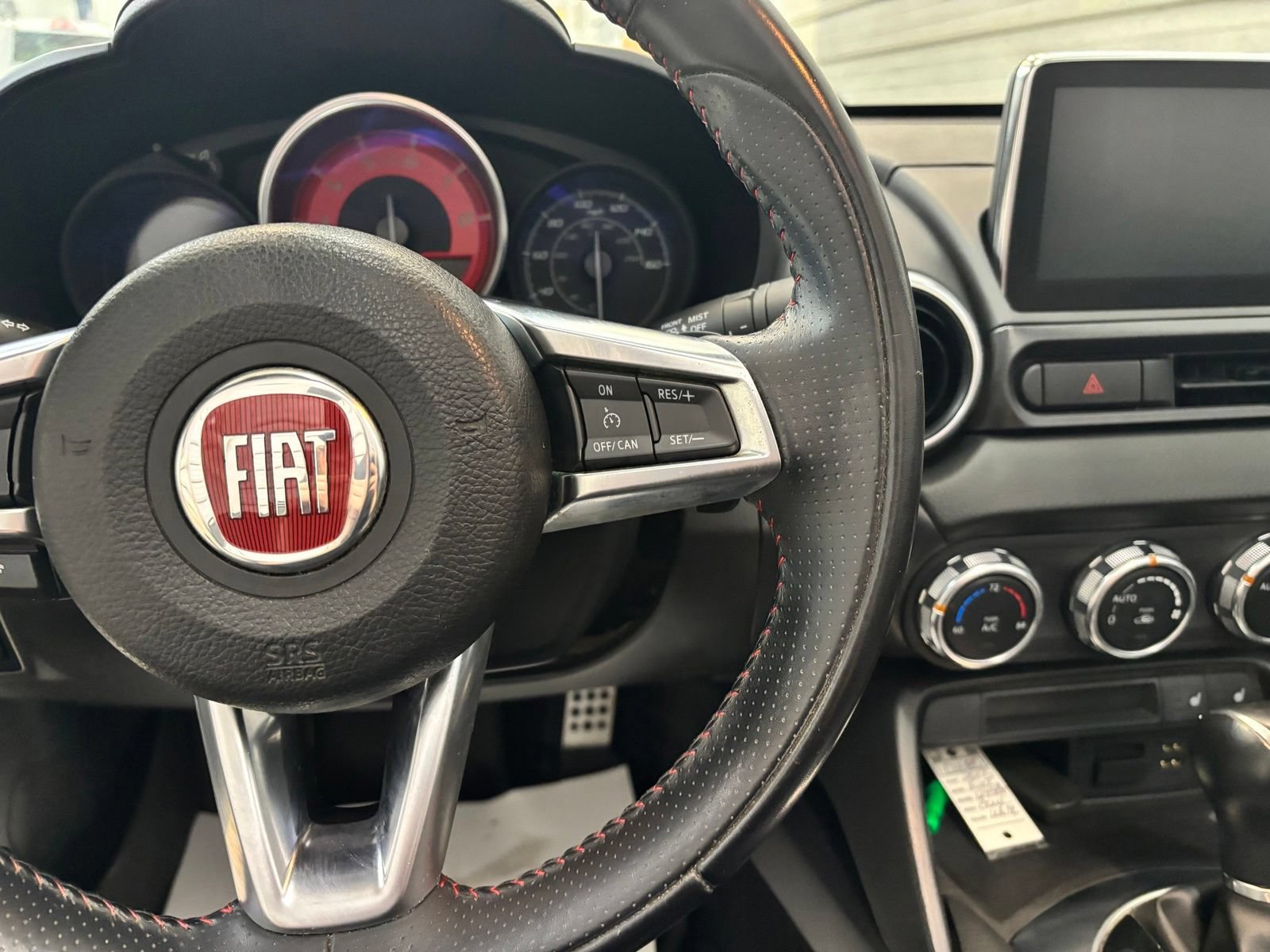 Used 2017 FIAT 124 Spider Abarth RWD image 15