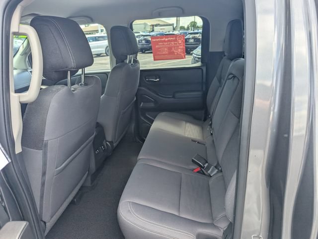 Certified 2022 Nissan Frontier SV w/ Technology Package AWD/4WD image 10
