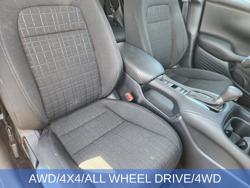 Used 2024 Honda HR-V LX image 25