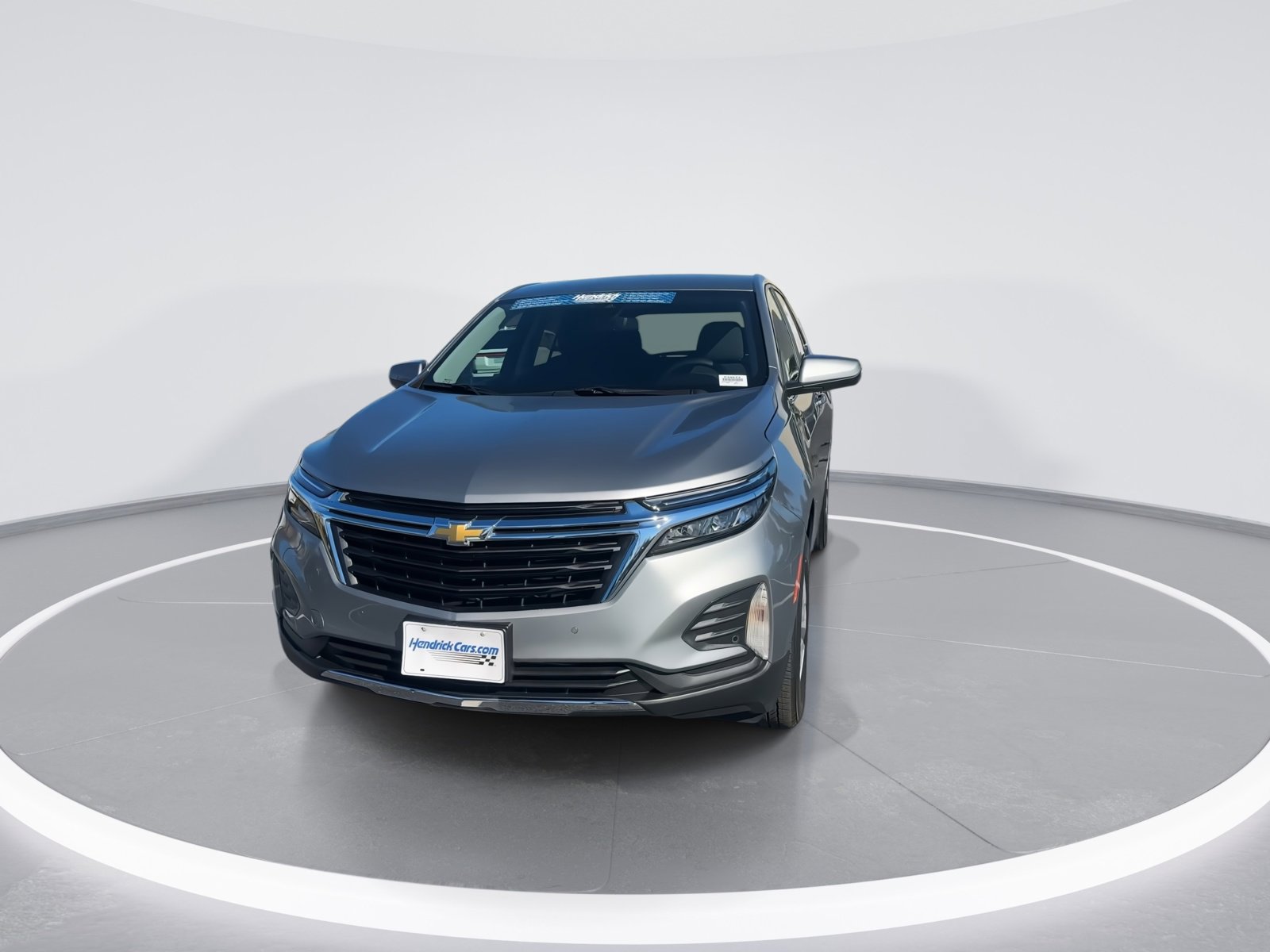 Used 2023 Chevrolet Equinox LT image 3