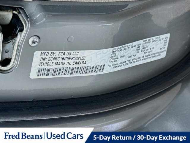 Used 2023 Chrysler Pacifica Touring-L FWD image 38