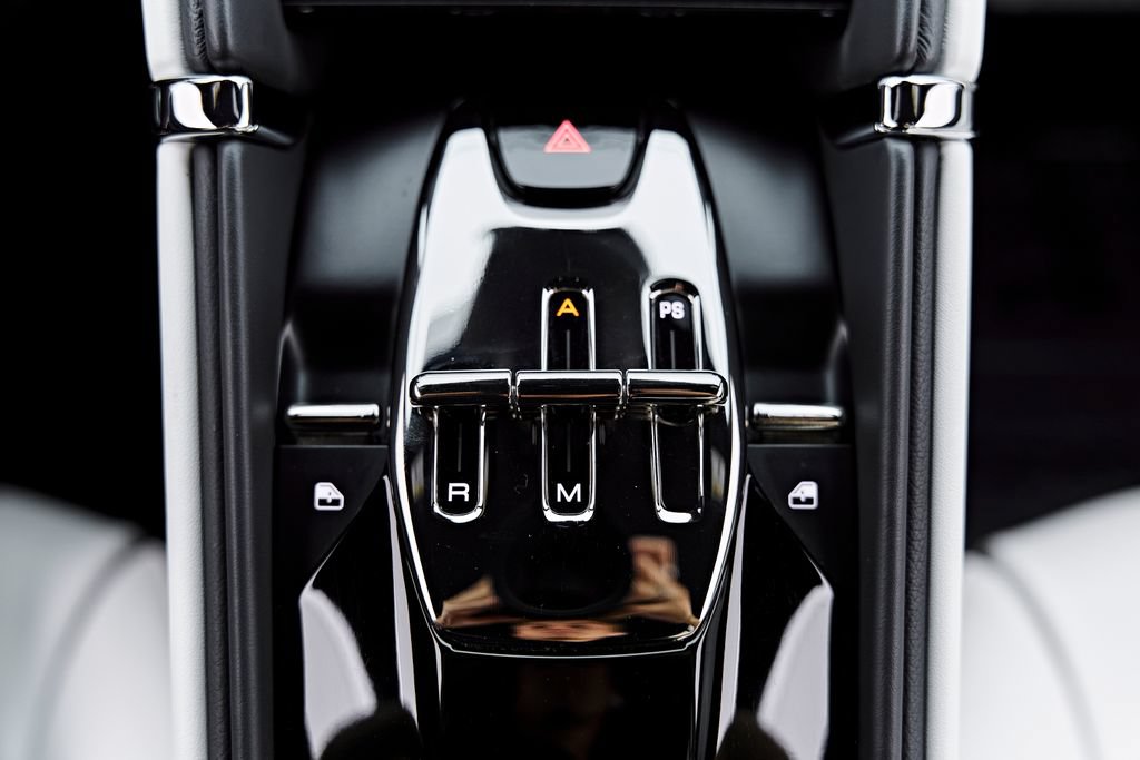 Used 2022 Ferrari Roma RWD image 72