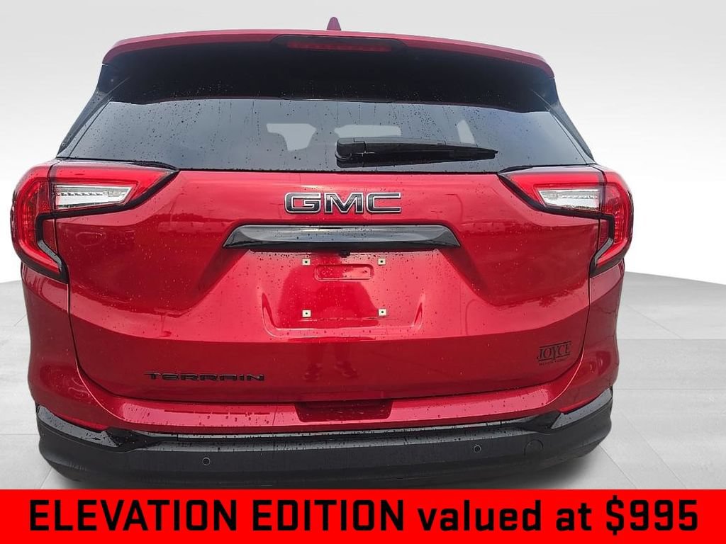 Certified 2023 GMC Terrain SLE w/ Driver Convenience Package FWD image 4
