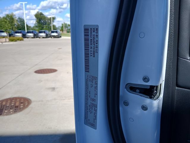 New 2026 Jeep Grand Wagoneer L Summit w/ Rear Seat Video Group I AWD/4WD image 44