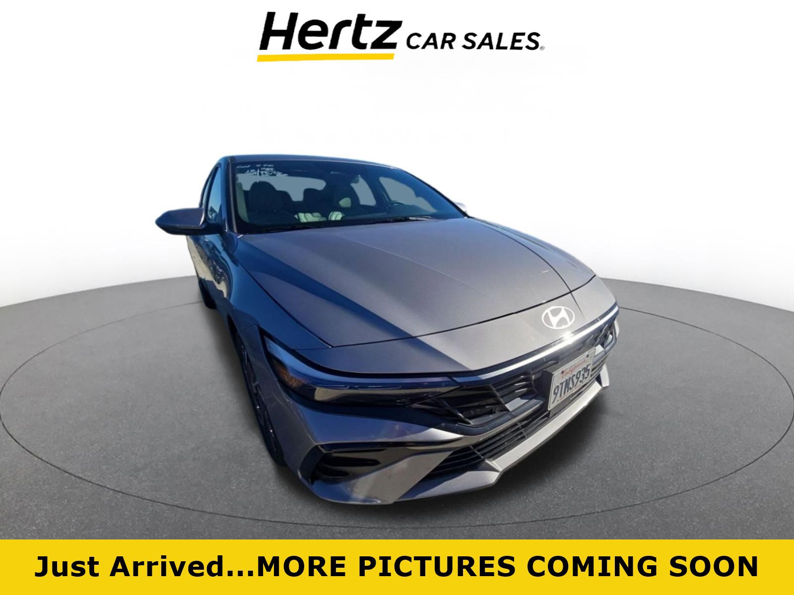 Used 2025 Hyundai Elantra Limited image 1