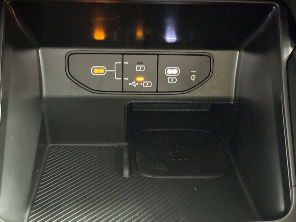 Used 2025 Kia Sorento S w/ Panoramic Sunroof Package image 24