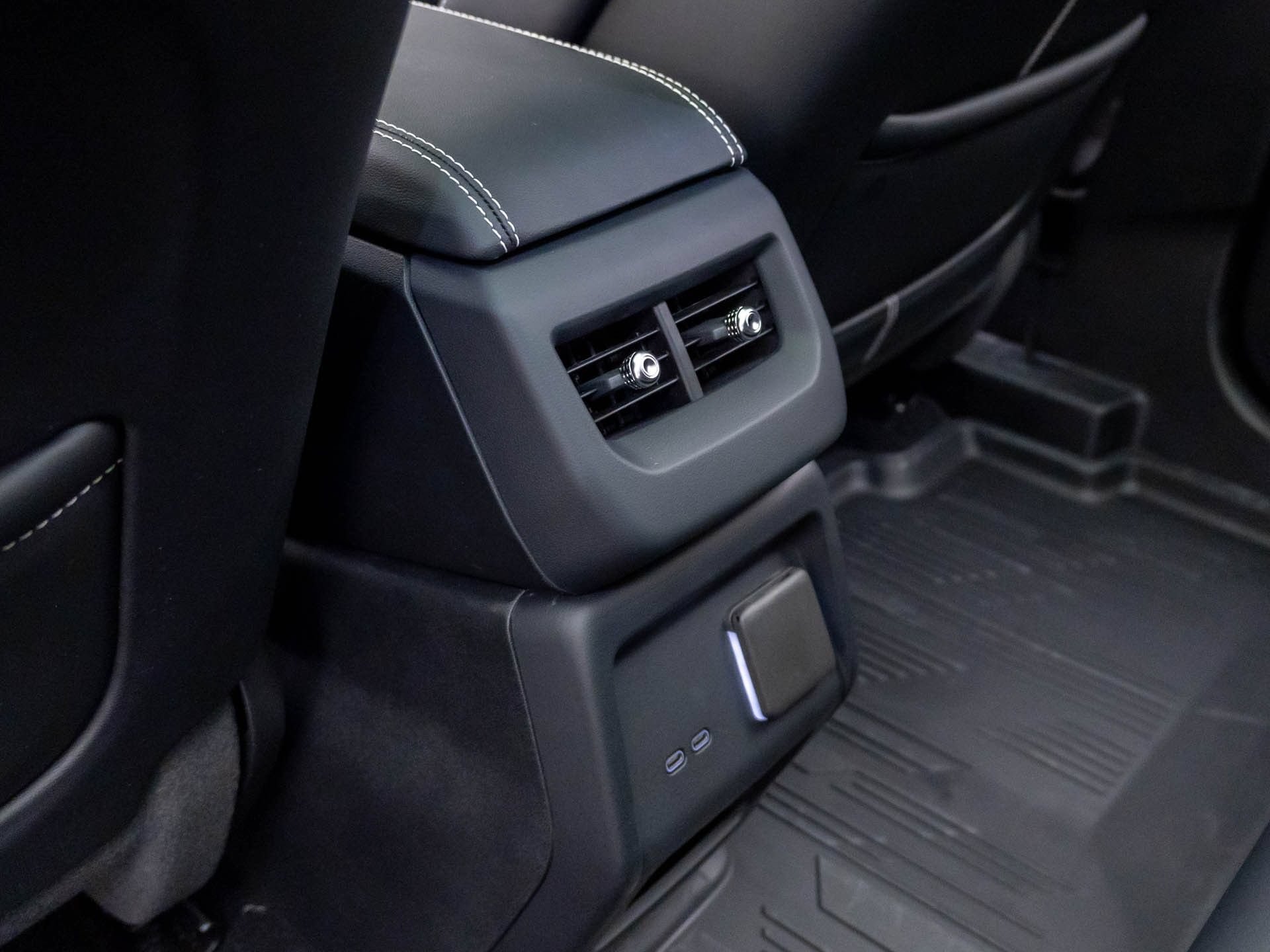 New 2027 Cadillac Optiq Sport w/ LPO, Floor Liner Package AWD/4WD image 20